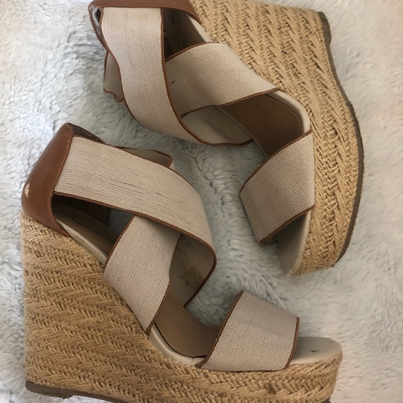Candie's Shoes - Candie’s size 6 wedges